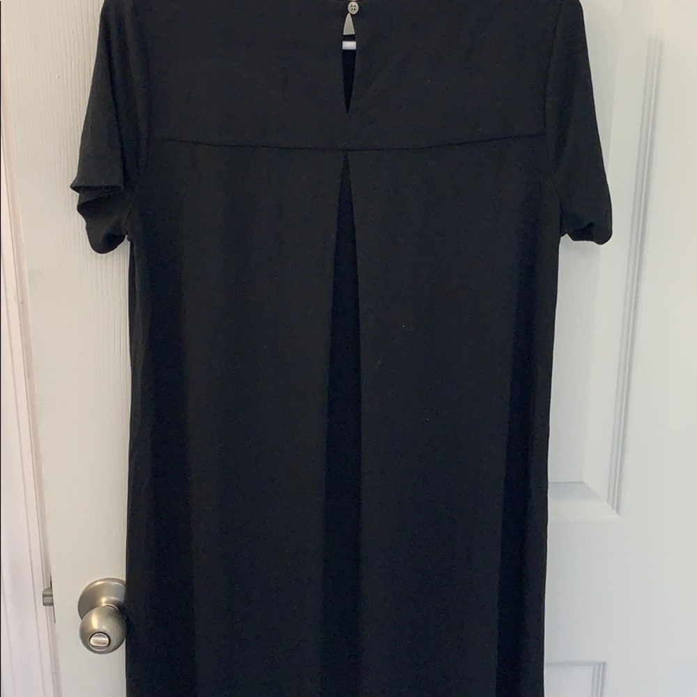Short Sleeve T-shirt dress. - Picture 4 of 4